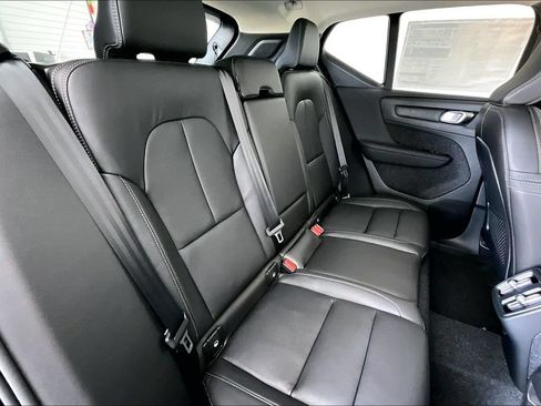 New 2026 Volvo XC40 B5 Core w/ Protection Package Premier AWD/4WD image 8