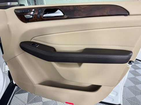 Used 2019 Mercedes-Benz GLS 450 GLS 450 image 35