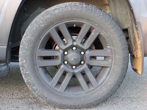 Used 2015 Toyota 4Runner Limited image 9