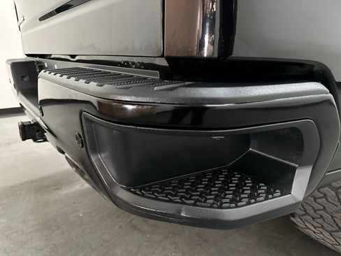 Used 2020 Chevrolet Silverado 1500 LT Trail Boss AWD/4WD image 13