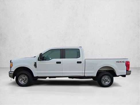 Used 2021 Ford F250 XL w/ Power Equipment Group image 8