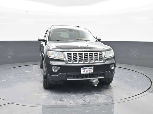 Used 2011 Jeep Grand Cherokee Overland Summit image 2