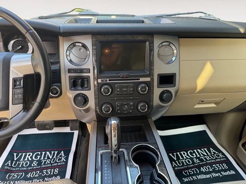 Used 2017 Ford Expedition Limited w/ Equipment Group 301A AWD/4WD image 12
