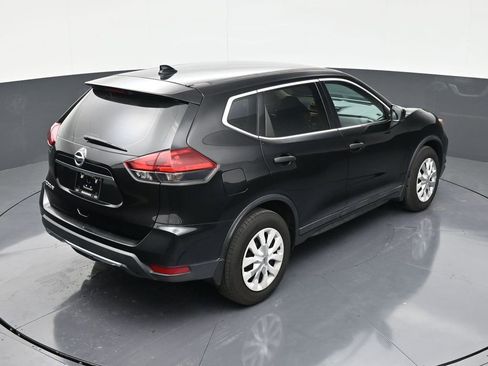 Used 2020 Nissan Rogue S image 16