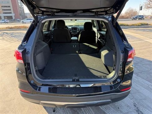 Used 2024 Chevrolet Equinox LT image 6