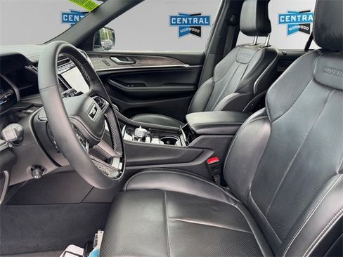 Certified 2022 Jeep Grand Cherokee Overland w/ Advanced Protech Group III image 10