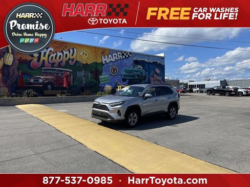 Used 2024 Toyota RAV4 XLE AWD/4WD image 1