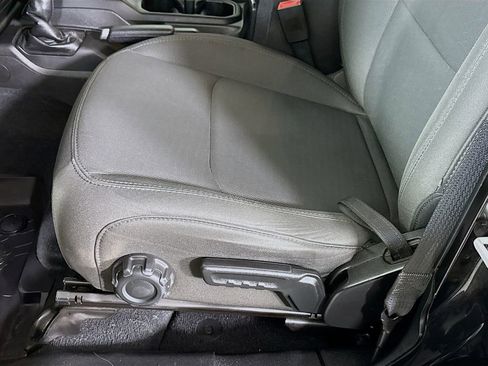 Used 2019 Jeep Wrangler Unlimited Sport S image 23