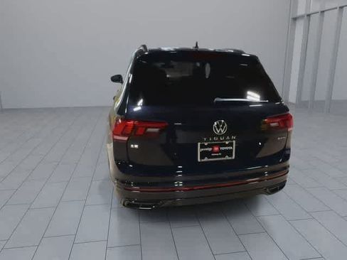 Used 2022 Volkswagen Tiguan SE R-Line AWD/4WD image 7