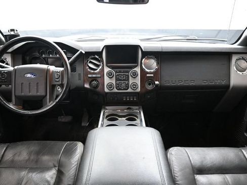 Used 2014 Ford F250 Lariat w/ Lariat Ultimate Package AWD/4WD image 18