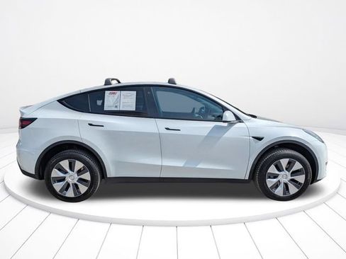 Used 2021 Tesla Model Y Long Range AWD/4WD image 3