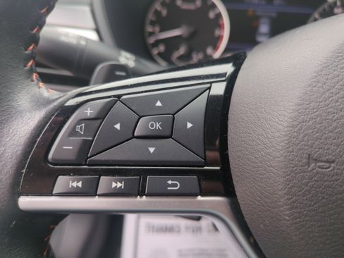 Used 2024 Nissan Altima 2.5 SR FWD image 13