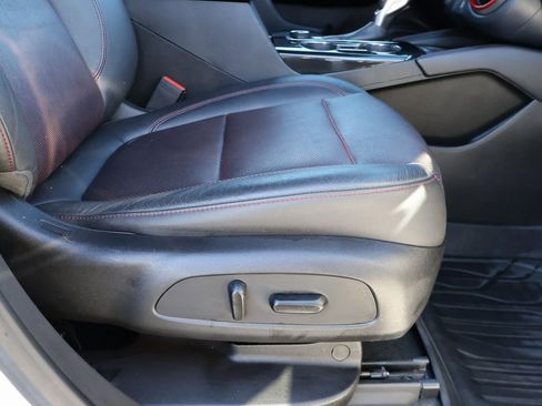 Used 2019 Chevrolet Blazer RS image 10