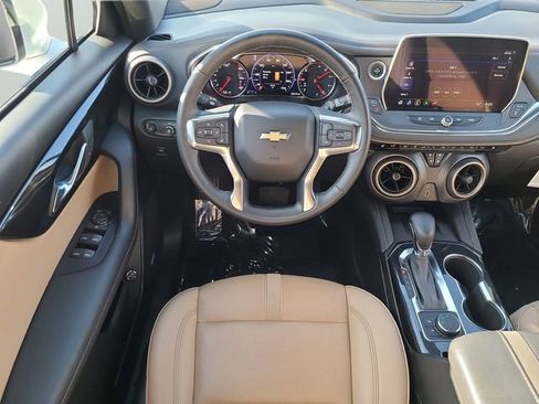 Used 2024 Chevrolet Blazer Premier image 15