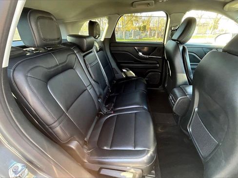 Used 2022 Lincoln Corsair Standard image 25