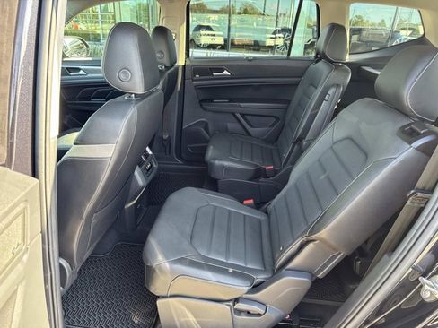 Used 2021 Volkswagen Atlas SEL Premium image 17