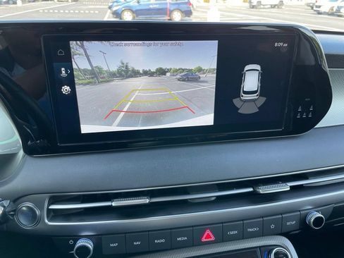 Used 2024 Hyundai Palisade SEL FWD image 17
