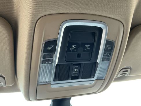 Used 2020 RAM 1500 Laramie AWD/4WD image 18