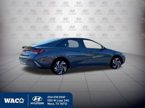 Used 2025 Hyundai Elantra Sport image 10