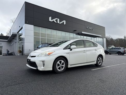 Used 2013 Toyota Prius Two image 1