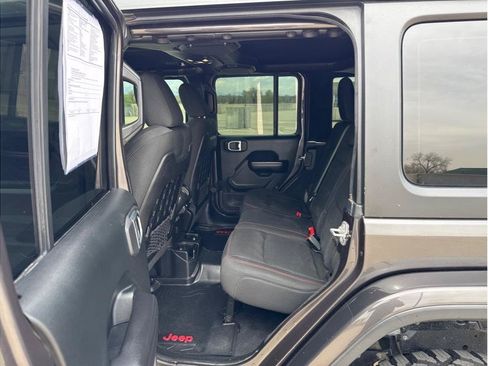 Used 2021 Jeep Wrangler Unlimited Rubicon AWD/4WD image 13