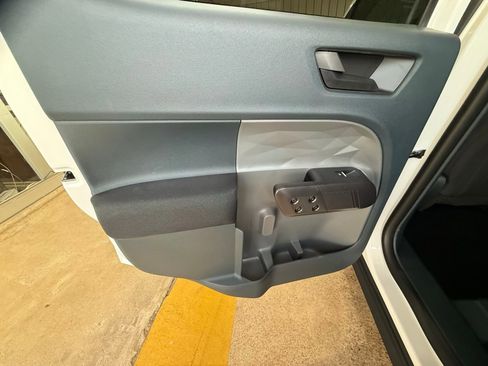 New 2025 Ford Maverick XL w/ Equipment Group 101A image 27