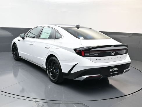 New 2026 Hyundai Sonata SE FWD image 5