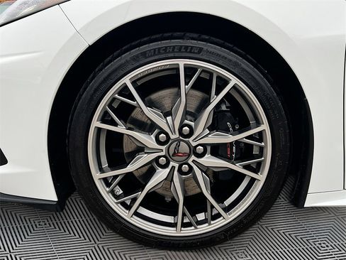 Used 2025 Chevrolet Corvette Stingray Premium Conv w/ Z51 Performance Package image 27