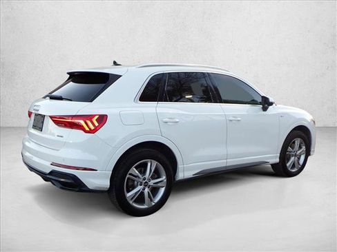 Used 2021 Audi Q3 2.0T Premium w/ Convenience Package image 3