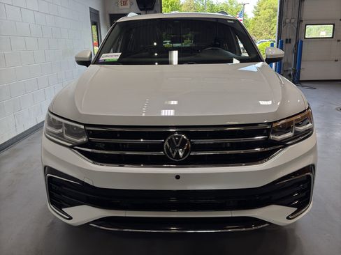 Used 2022 Volkswagen Tiguan SEL R-Line AWD/4WD image 8