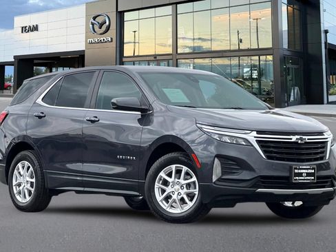 Used 2022 Chevrolet Equinox LT AWD/4WD image 2