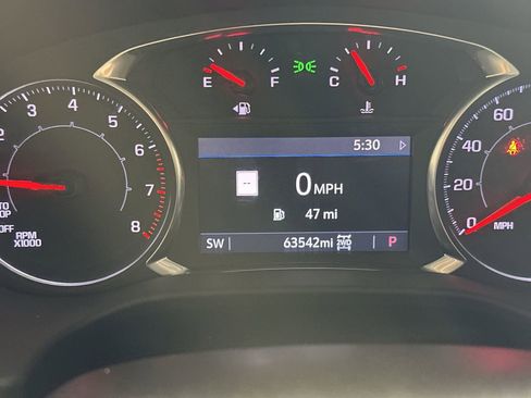 Used 2023 GMC Acadia SLT image 15