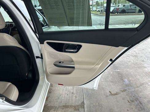 Used 2024 Mercedes-Benz C 300 Sedan image 30