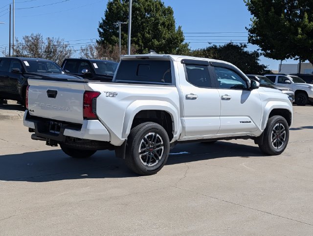 Used 2024 Toyota Tacoma TRD Sport w/ TRD Sport Upgrade Package AWD/4WD image 6