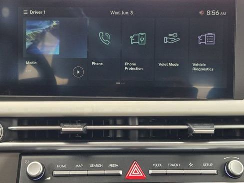 Used 2025 Hyundai Tucson SE FWD image 16
