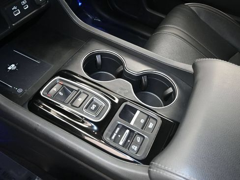 Used 2023 Honda Pilot Elite image 28