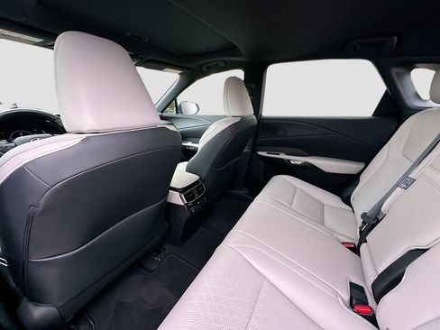 Used 2024 Lexus RX 350 Premium Plus image 27