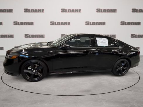 Used 2025 Honda Accord Sport image 2