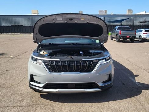Used 2022 Kia Carnival EX FWD image 41