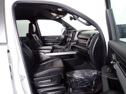 Used 2023 RAM 1500 Big Horn AWD/4WD image 34
