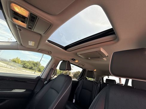 Used 2024 Honda Odyssey Elite image 16