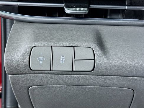 Used 2024 Hyundai Elantra SEL FWD image 15
