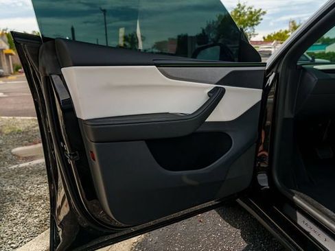Used 2026 Tesla Model Y 2WD image 14