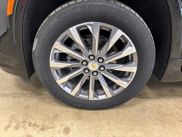 Used 2022 Chevrolet Traverse Premier AWD/4WD image 13