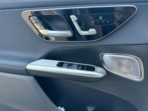 New 2025 Mercedes-Benz GLC 300 4MATIC image 11