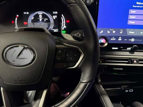 Used 2024 Lexus RX 350 w/ Convenience Package image 18