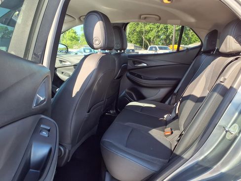 Used 2021 Buick Encore GX Preferred w/ Sport Touring Package FWD image 19