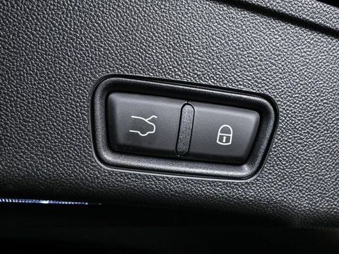 New 2025 Maserati Grecale Trofeo image 33