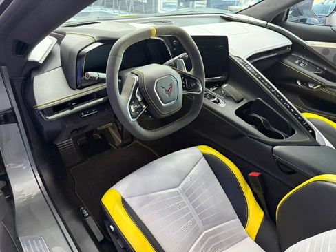 Used 2022 Chevrolet Corvette Stingray Premium Cpe RWD image 16
