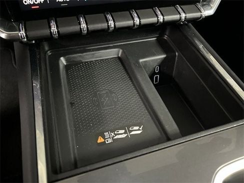 Certified 2025 GMC Acadia Elevation image 35